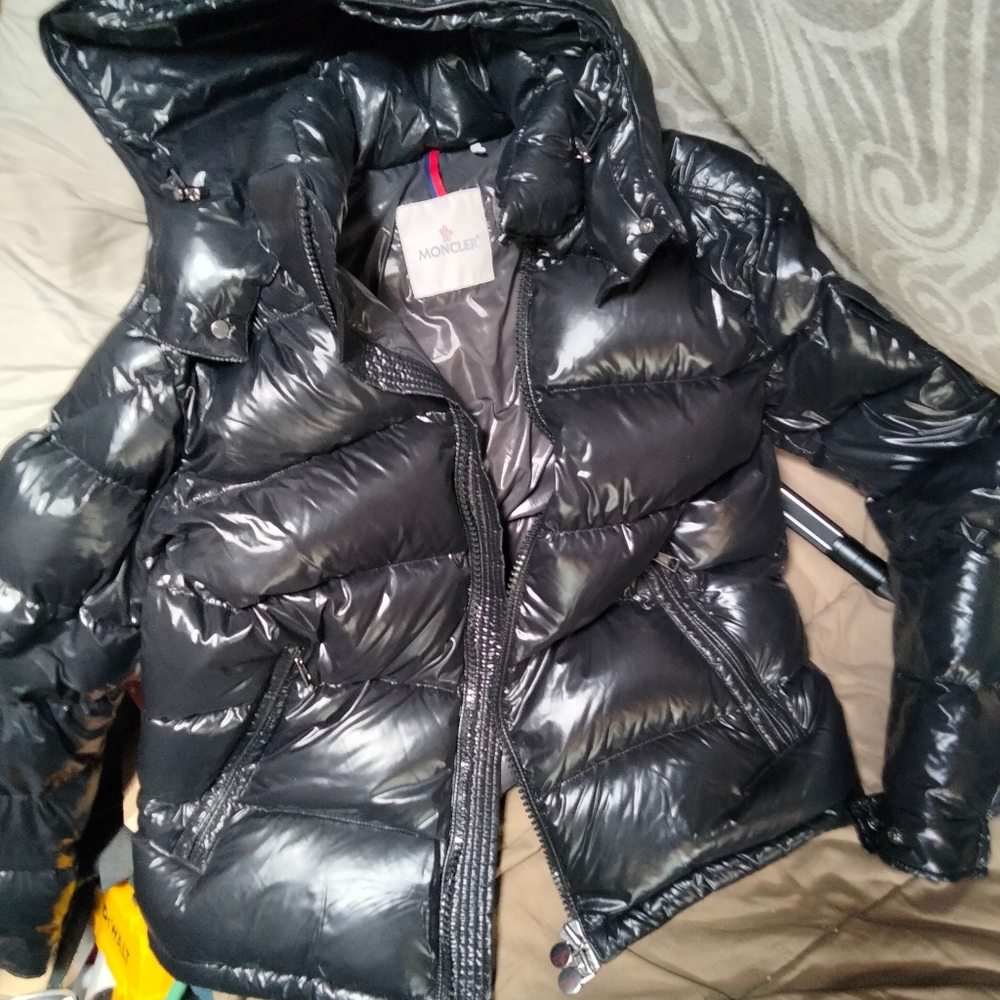 MONCLER GOOSE DOWN HOODED JACKET